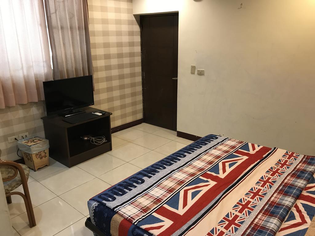 Hefeng Ting Homestay Heng-ch'un Екстериор снимка