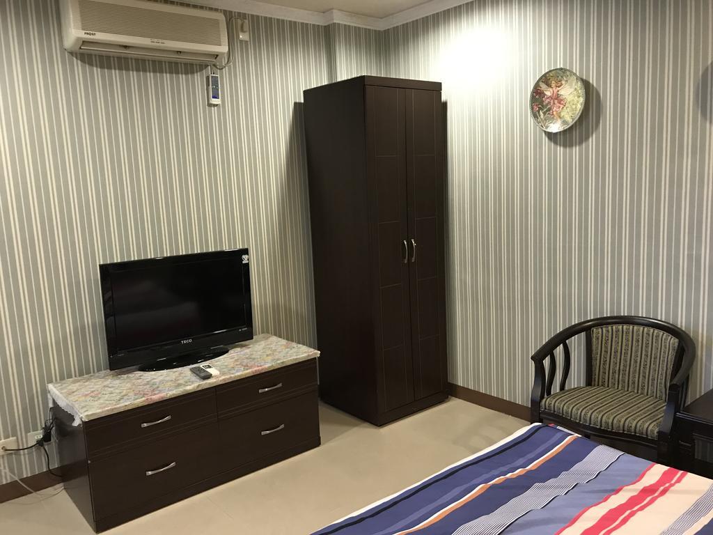 Hefeng Ting Homestay Heng-ch'un Екстериор снимка